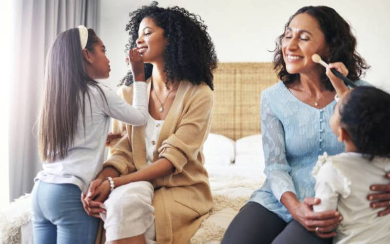 Online aunties: Where do kids go for role models?