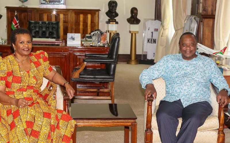 El presidente Uhuru Kenyatta busca mejores relaciones entre Kenia y Barbados