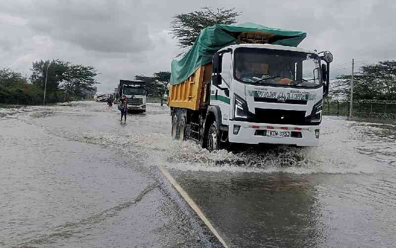 Overnight rains leave city residents stuck in floods
