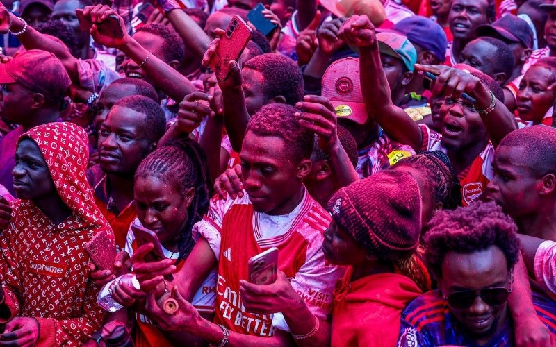 PHOTOS: Arsenal fans flood Nairobi CBD in title celebration amid replica trophy debate