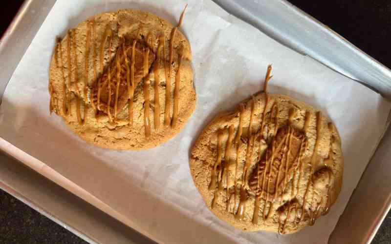 Easy recipe: Biscoff  half-pound  cookies
