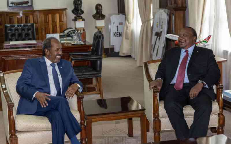 La última vuelta del presidente Uhuru Kenyatta como presidente de EAC