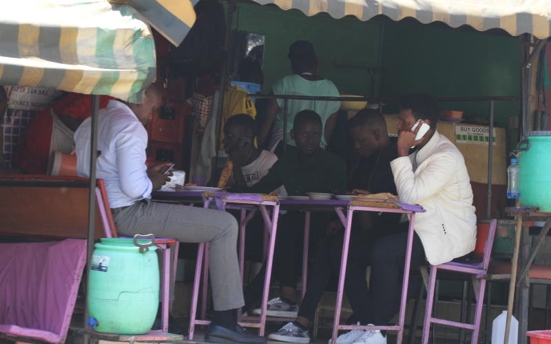 VIDEO: University students thoroughly beaten at kibandaski over Sh20 mandazi balance