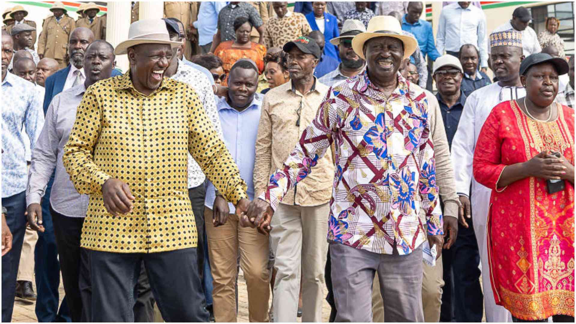 7 photos of Raila Odinga, William Ruto during happy moments