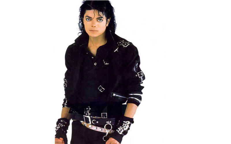 Michael Jackson's black jacket sold for $298,000 - Dailynewsegypt