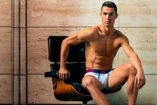 Hunky Cristiano Ronaldo shows off his toned body as he strips down to CR7  underwear before coming on as Juventus sub