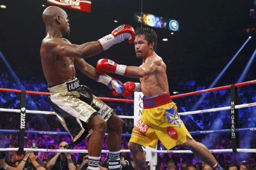 Manny Pacquiao hits Floyd Mayweather