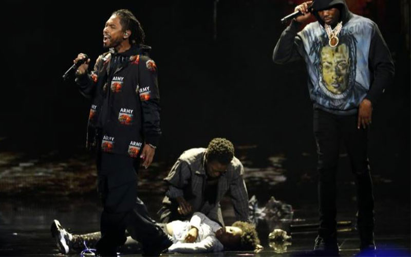 Meek Mill and Miguel perform Photo: Reuters 