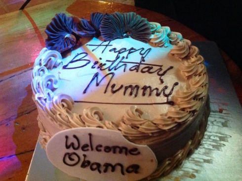 a cake for obama and my late mum 